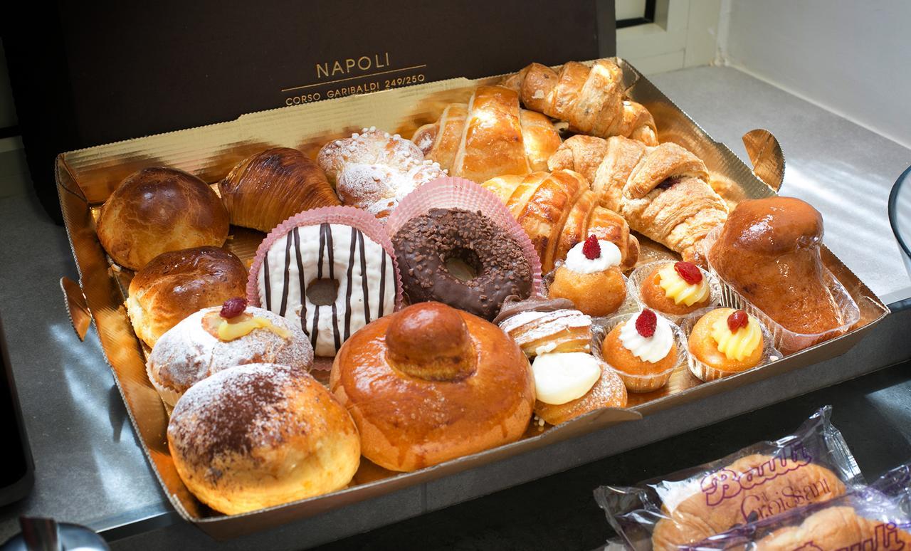 President Suites Napoli Eksteriør billede